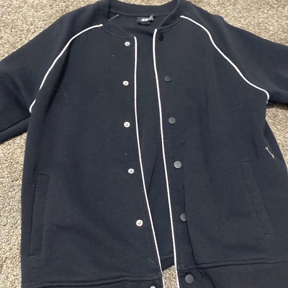 H&M black button up jacket/ blazer